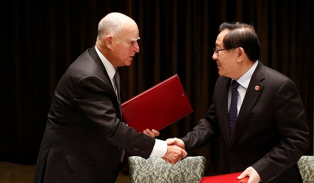 Губернатор Калифорнии подписал климатическое соглашение с Китаем