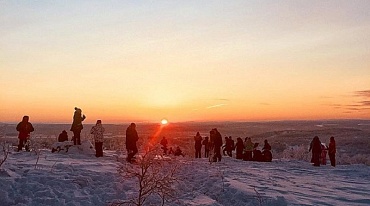 Мурманск отметил восход солнца